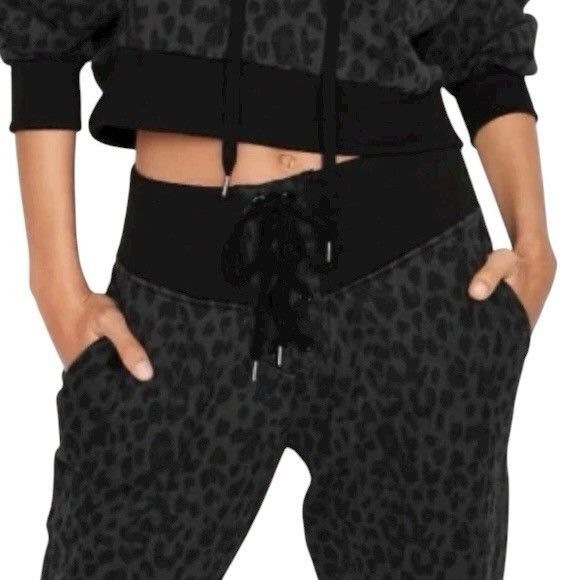 Victoria Secret Leopard Print Lace Up Fleece Joggers Black Sweatpants Sz S - Picture 1 of 10